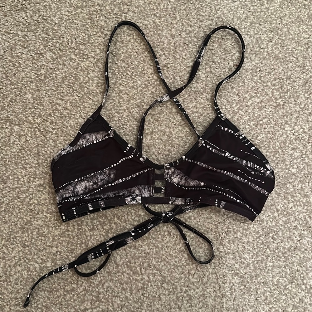 Jolyn swim top
